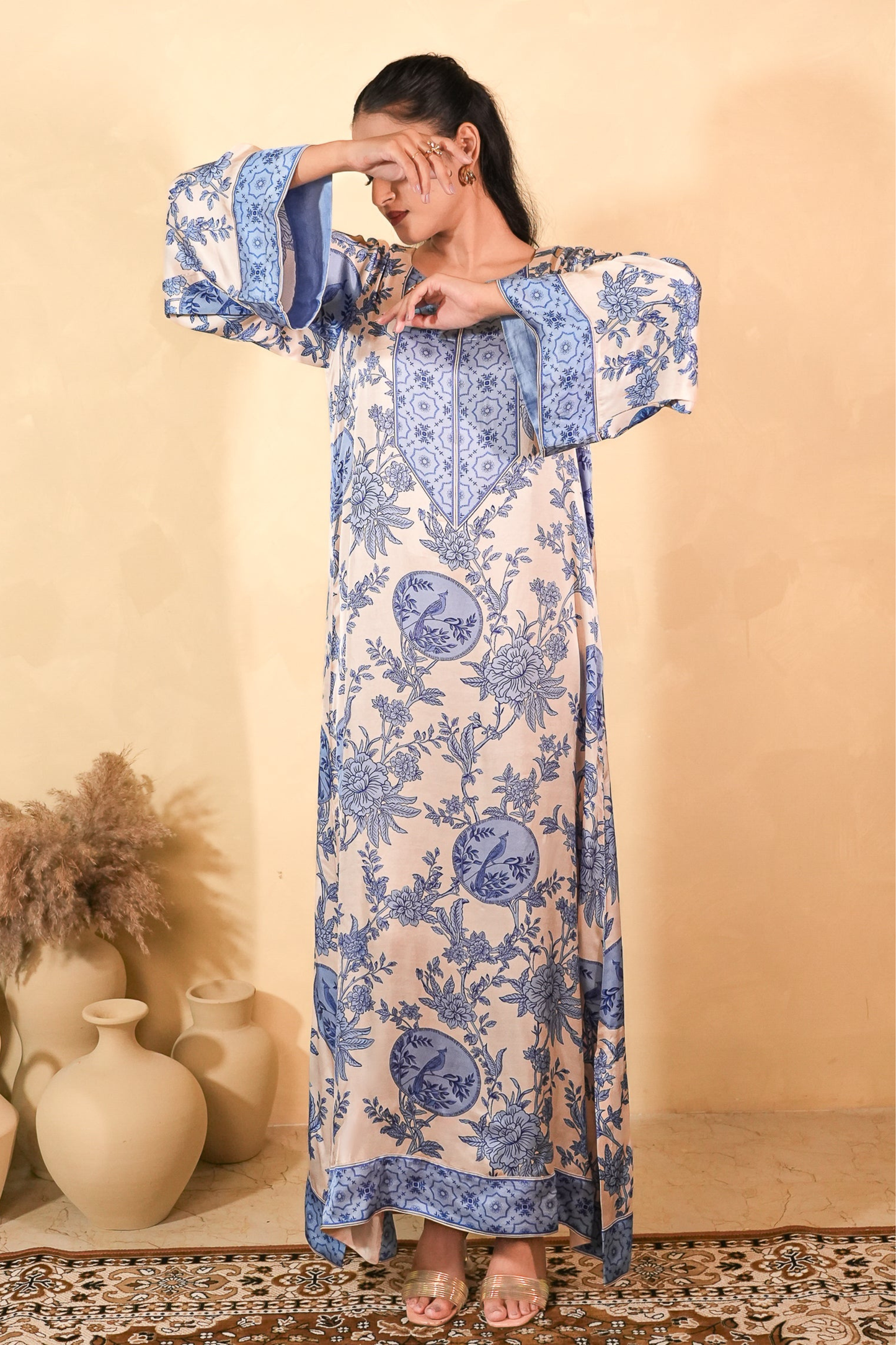 ELARA KAFTAN